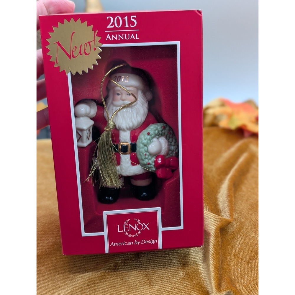 Lenox 2015 Annual Lighting The Way Santa Ornament MINT